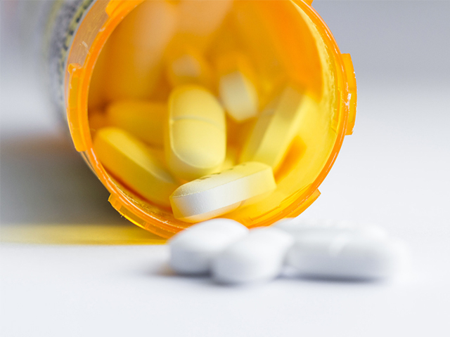 Reçeteli Opioidlerin Özellikle 85 Yaş Üstü Kişilerde Düşme Riskini Artırdığı Bulundu