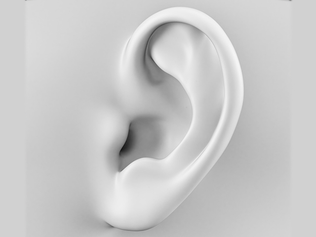 Cerrahların Yeni Bir Kulak Şekillendirmesine Yardımcı Olacak Cihazlar